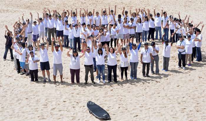 Mercedes-Benz promove ação na Praia Grande