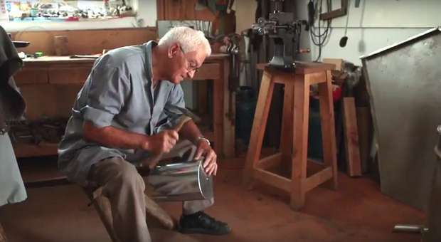 Projeto “A arte do latoeiro” dá vida à tradição em Silves
