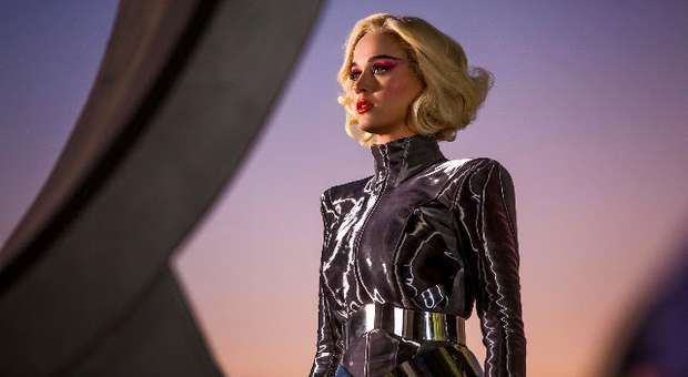Single “Chained to the Rhythm” de Katy Perry bate recorde