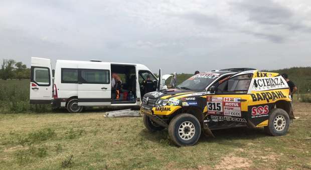 Carlos Sousa já treina com o Duster no Dakar 2018