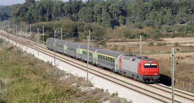 A CP Comboios de Portugal reedita a Rota da Lampreia