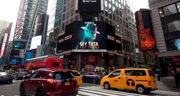 Videoclipe de Mike11 com destaque em Times Square
