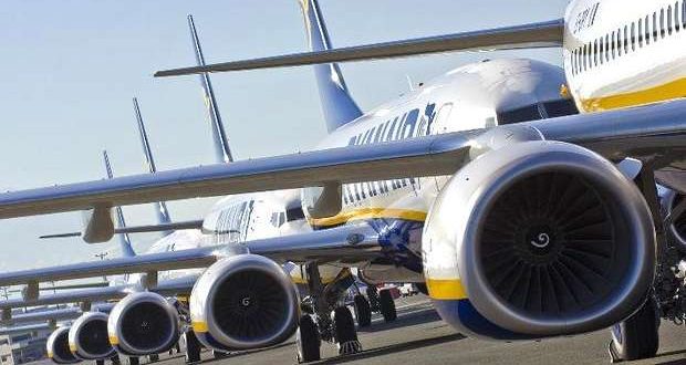 Tripulantes de Cabine da Ryanair avançam para a greve