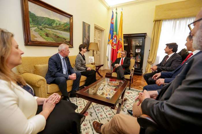 Klára Breuer embaixadora da Hungria visita os Açores