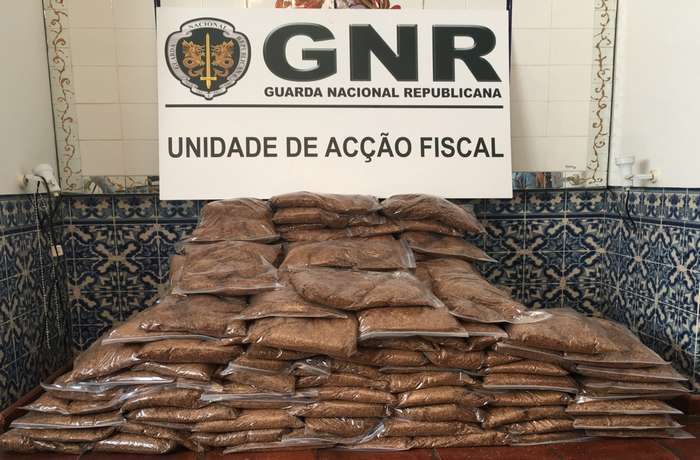 GNR apreende carregamento de tabaco ilegal em Portalegre