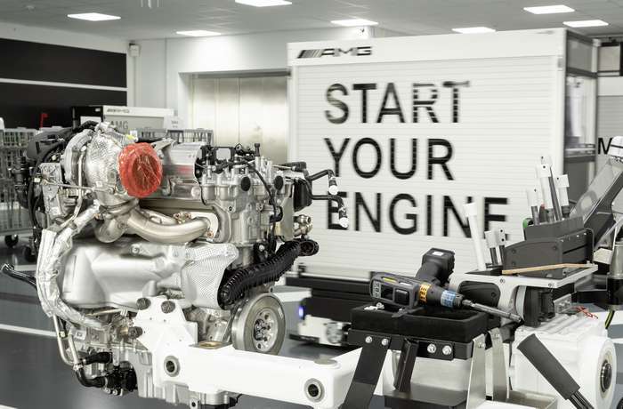 Fábrica de motores da Mercedes-AMG é Fábrica do Ano