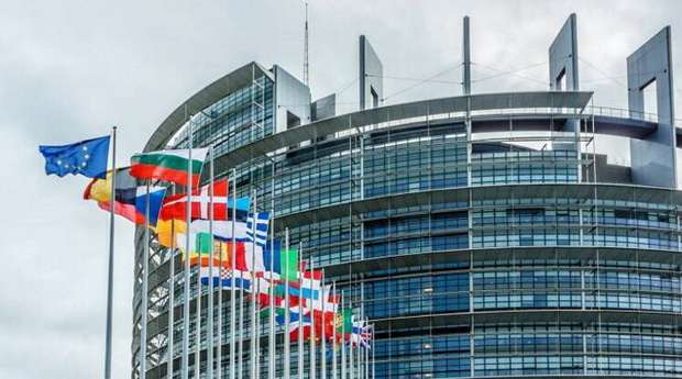 Eurodeputados defendem critérios para viagens seguras
