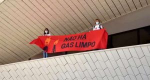 Protesto da Climáximo denuncia a hipocrisia da EDP