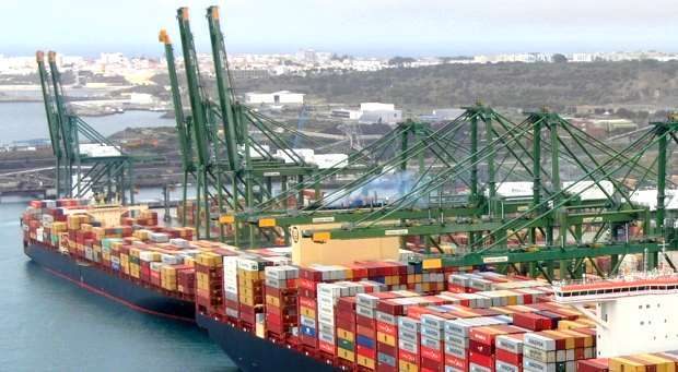 Sines entra no Top 100 World Top Container Ports 2021