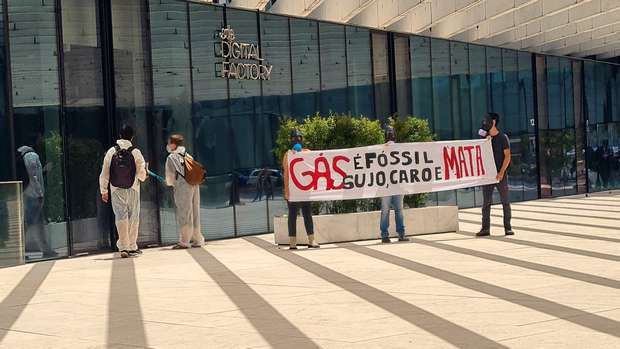 Ativistas denunciam a EDP pela utilização de gás
