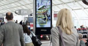 JCDecaux reforça parceria nos aeroportos de Paris
