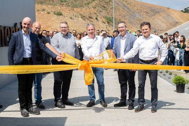 Continental inaugurou novo centro em Lousado