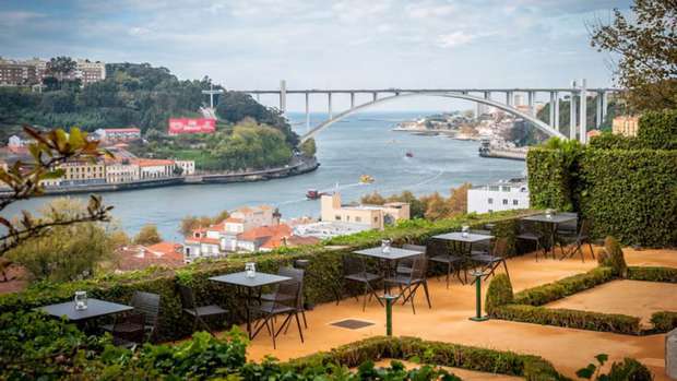 Esplanadas mais reservadas na cidade do Porto
