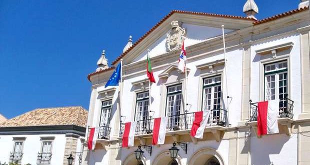 Faro reduz taxas de IMI e Derrama no apoio às famílias