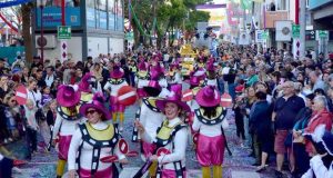 Milhares de visitantes nos desfiles de carnaval em Loulé