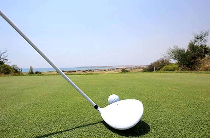 Hilton Vilamoura organiza torneio de golfe noturno