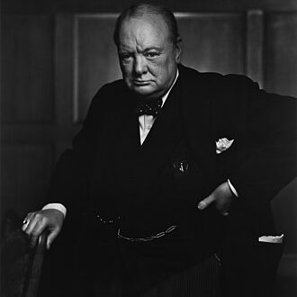 Churchill, o “vira-casacas” que salvou o mundo?